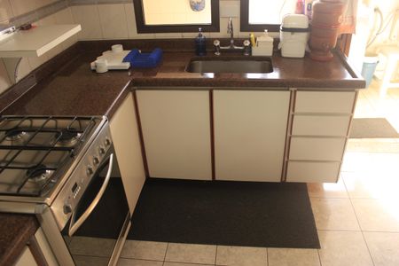 Apartamento à venda com 118m², 3 quartos e 2 vagasCozinha