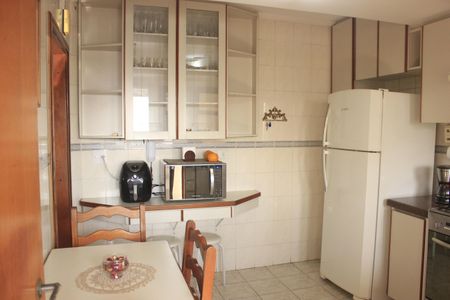 Apartamento à venda com 118m², 3 quartos e 2 vagasCozinha