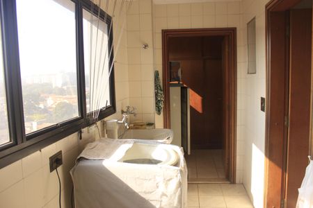 Apartamento à venda com 118m², 3 quartos e 2 vagasÁrea de Serviço