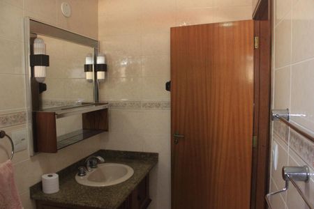 Apartamento à venda com 118m², 3 quartos e 2 vagasBanheiro da Suite