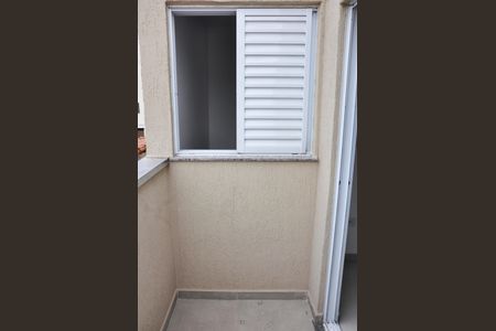 Apartamento à venda com 48m², 2 quartos e sem vaga Apartamento à venda com 48m², 2 quartos e sem vagavaranda Quarto 01
