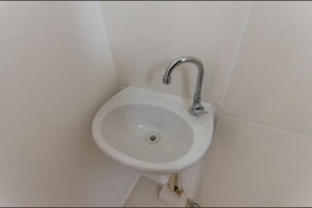 Studio para alugar com 47m², 2 quartos e sem vaga Studio para alugar com 47m², 2 quartos e sem vagaBanheiro