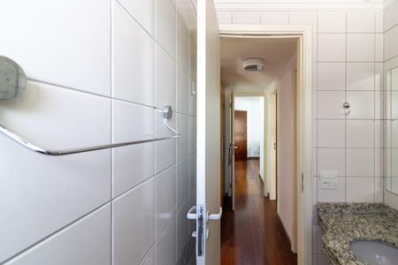 Apartamento à venda com 95m², 3 quartos e 2 vagas Apartamento à venda com 95m², 3 quartos e 2 vagasBanheiro Social