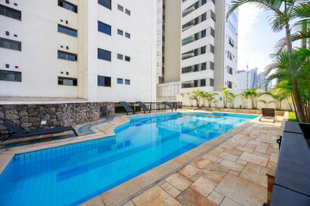 Apartamento à venda com 95m², 3 quartos e 2 vagas Apartamento à venda com 95m², 3 quartos e 2 vagasPiscina