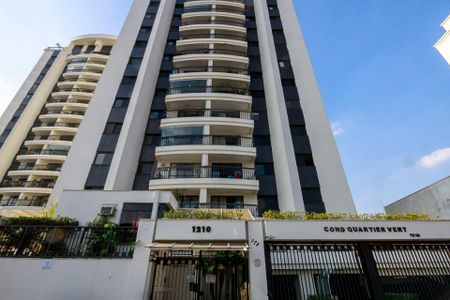 Apartamento à venda com 95m², 3 quartos e 2 vagas Apartamento à venda com 95m², 3 quartos e 2 vagasFachada