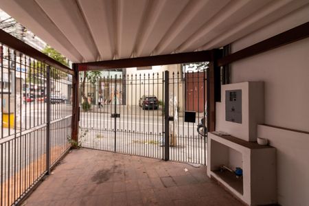 Casa para alugar com 76m², 2 quartos e 1 vagaQuintal