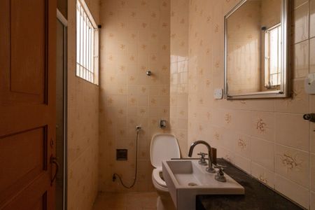 Casa para alugar com 76m², 2 quartos e 1 vagaBanheiro