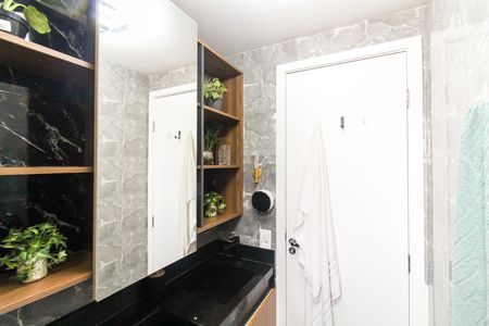 Apartamento à venda com 48m², 2 quartos e 1 vagaBanheiro Social