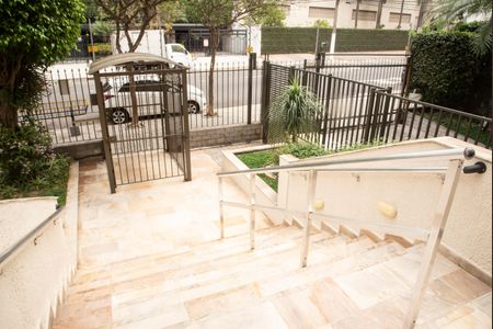 Apartamento à venda com 78m², 2 quartos e 2 vagasEntrada