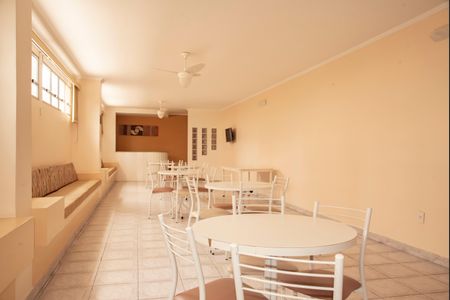 Apartamento à venda com 78m², 2 quartos e 2 vagasÁrea comum - Salão de festas