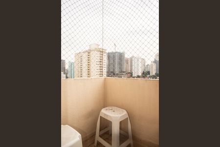 Apartamento à venda com 78m², 2 quartos e 2 vagasVaranda do Quarto 2