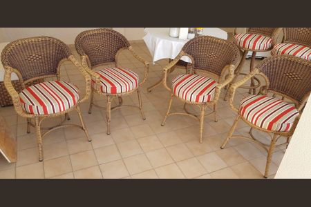 Casa à venda com 233m², 3 quartos e 2 vagas