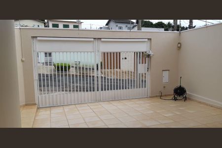 Casa à venda com 233m², 3 quartos e 2 vagas