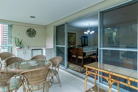 Apartamento à venda com 111m², 3 quartos e 2 vagas