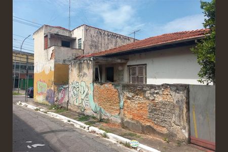 Casa à venda com 161m², 4 quartos e 2 vagas