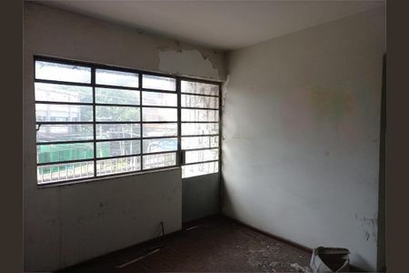 Casa à venda com 161m², 4 quartos e 2 vagas