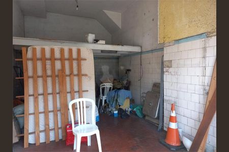 Casa à venda com 161m², 4 quartos e 2 vagas