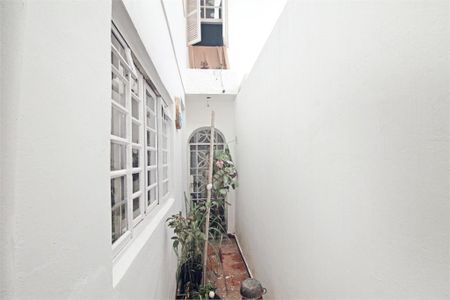 Casa de condomínio à venda com 122m², 3 quartos e 1 vaga