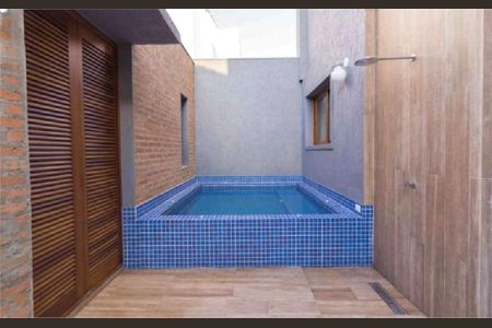 Casa à venda com 140m², 2 quartos e 2 vagas