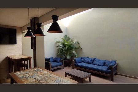 Casa à venda com 240m², 4 quartos e 2 vagas