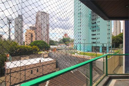 Apartamento à venda com 153m², 4 quartos e 3 vagas
