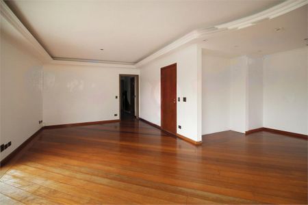 Apartamento à venda com 153m², 4 quartos e 3 vagas