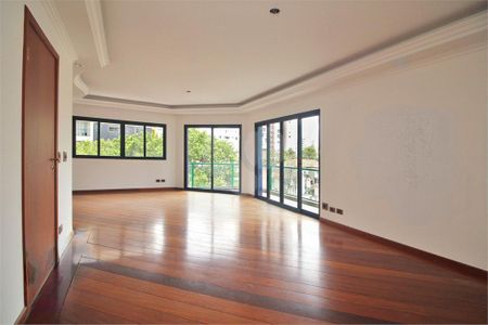 Apartamento à venda com 153m², 4 quartos e 3 vagas