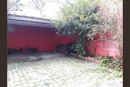 Casa à venda com 140m², 3 quartos e 4 vagas