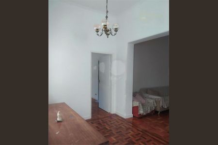 Casa à venda com 180m², 3 quartos e 3 vagas