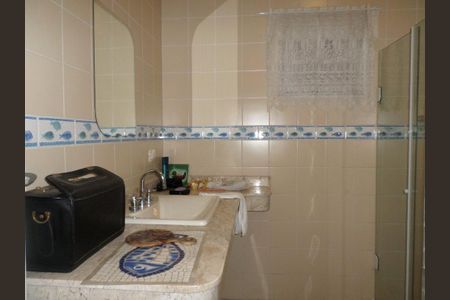 Casa de condomínio à venda com 198m², 3 quartos e 2 vagas