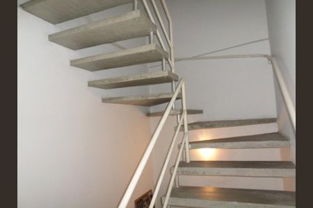 Casa de condomínio à venda com 198m², 3 quartos e 2 vagas