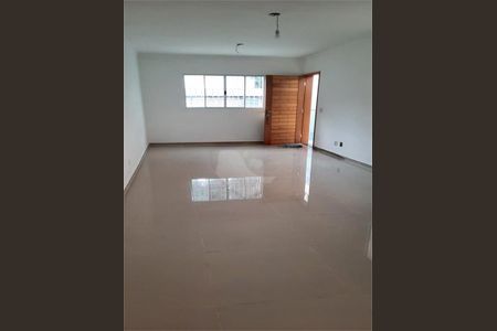 Casa à venda com 87m², 3 quartos e 2 vagas