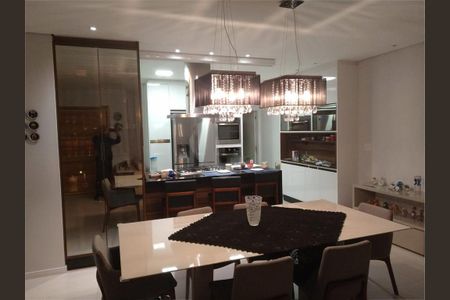 Casa à venda com 158m², 2 quartos e 2 vagas