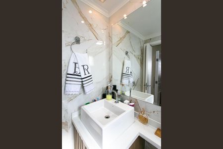 Apartamento à venda com 50m², 2 quartos e 1 vaga Apartamento à venda com 50m², 2 quartos e 1 vagaBanheiro