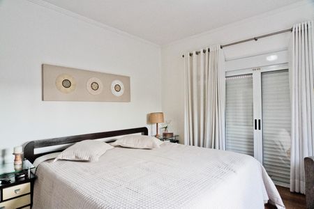 Casa à venda com 320m², 4 quartos e 6 vagas Casa à venda com 320m², 4 quartos e 6 vagasSuíte 4