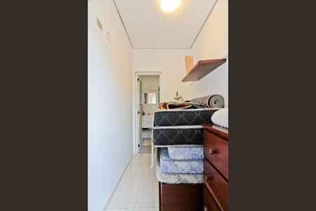 Casa à venda com 320m², 4 quartos e 6 vagas Casa à venda com 320m², 4 quartos e 6 vagasÁrea de Serviço