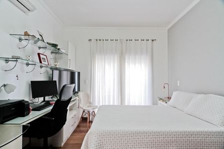 Casa à venda com 320m², 4 quartos e 6 vagas Casa à venda com 320m², 4 quartos e 6 vagasSuíte 2