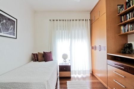 Casa à venda com 320m², 4 quartos e 6 vagas Casa à venda com 320m², 4 quartos e 6 vagasSuíte 3