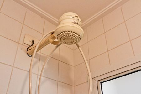 Casa à venda com 320m², 4 quartos e 6 vagas Casa à venda com 320m², 4 quartos e 6 vagasÁrea de Serviço