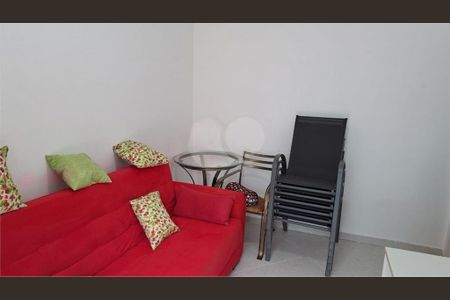 Casa à venda com 120m², 3 quartos e 2 vagas