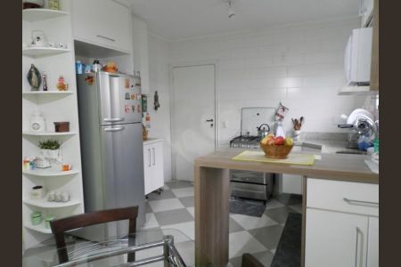 Casa à venda com 140m², 2 quartos e 4 vagas