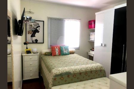 Casa à venda com 140m², 2 quartos e 4 vagas