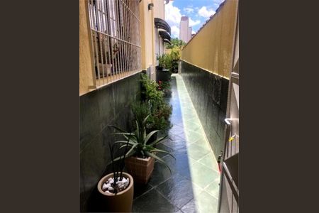Casa à venda com 140m², 2 quartos e 4 vagas