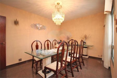 Apartamento à venda com 286m², 4 quartos e 3 vagas
