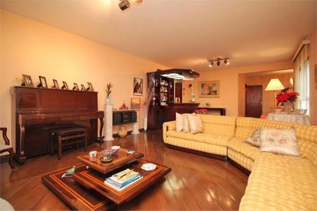 Apartamento à venda com 286m², 4 quartos e 3 vagas