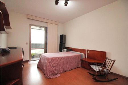 Apartamento à venda com 286m², 4 quartos e 3 vagas