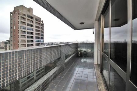 Apartamento à venda com 286m², 4 quartos e 3 vagas