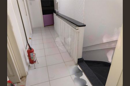 Casa à venda com 237m², 3 quartos e 3 vagas