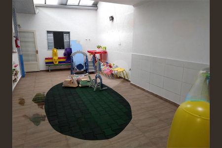 Casa à venda com 237m², 3 quartos e 3 vagas