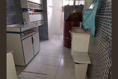Casa à venda com 237m², 3 quartos e 3 vagas